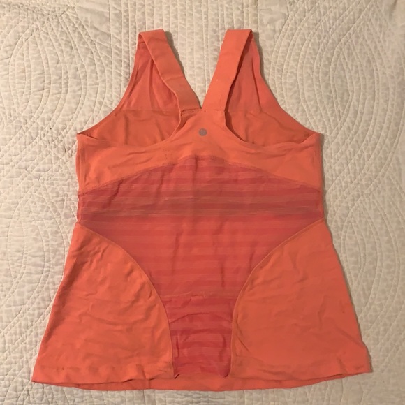 Vintage Lululemon top - Picture 2 of 4